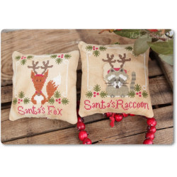 Santa´s fox and raccoon